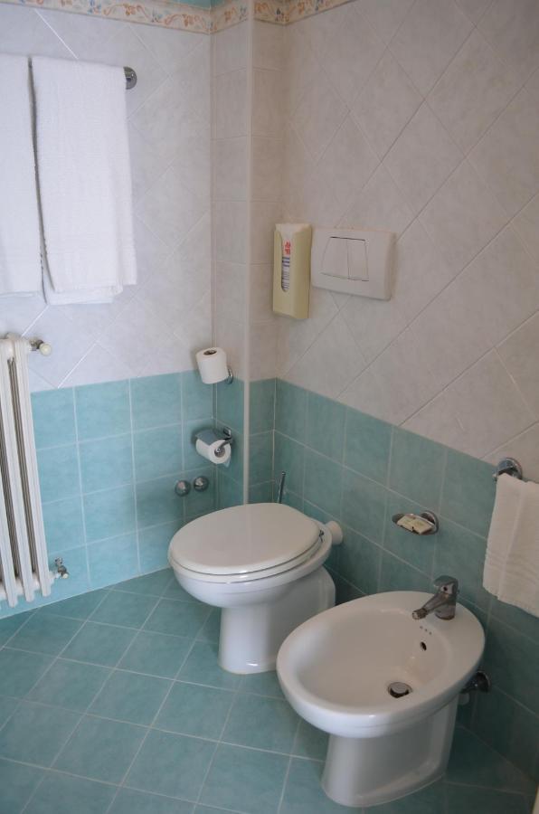 Hotel I Due Gabbiani Citr 9006 Marina dʼMarina dʼAndora Εξωτερικό φωτογραφία